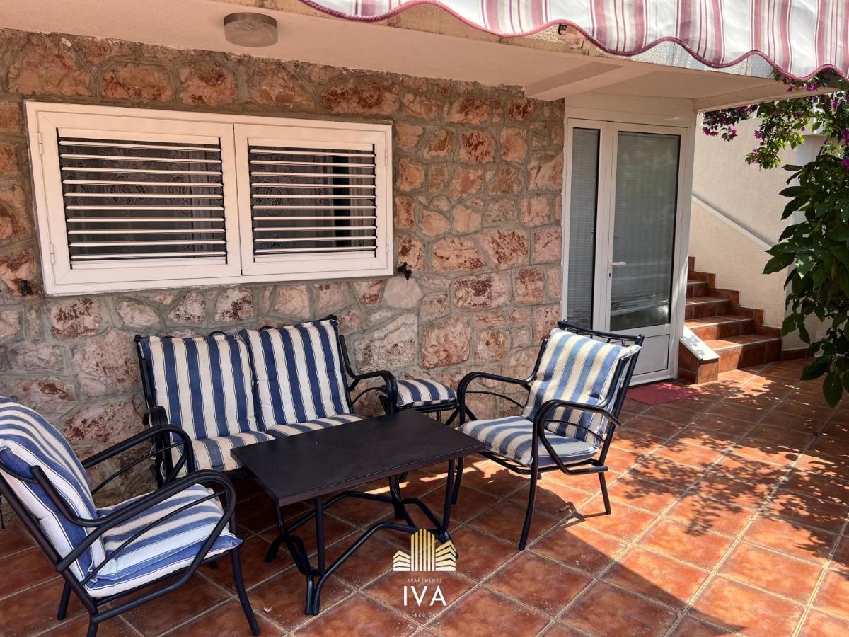 Apartmani Iva Becici ภายนอก รูปภาพ