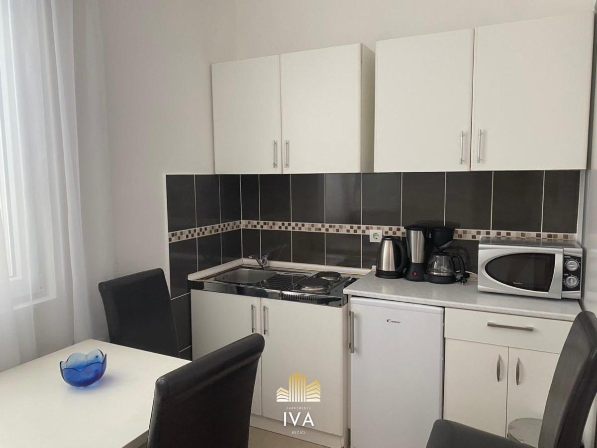Apartmani Iva Becici ภายนอก รูปภาพ